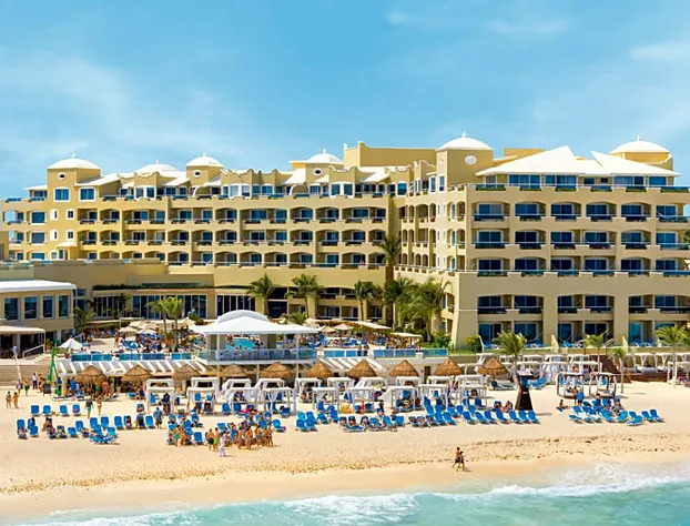 Wyndham Alltra Cancun All Inclusive Resort hotel detail image 2