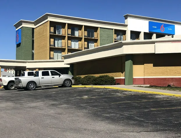 Motel 6 Lincoln, NE - Airport hotel detail image 3