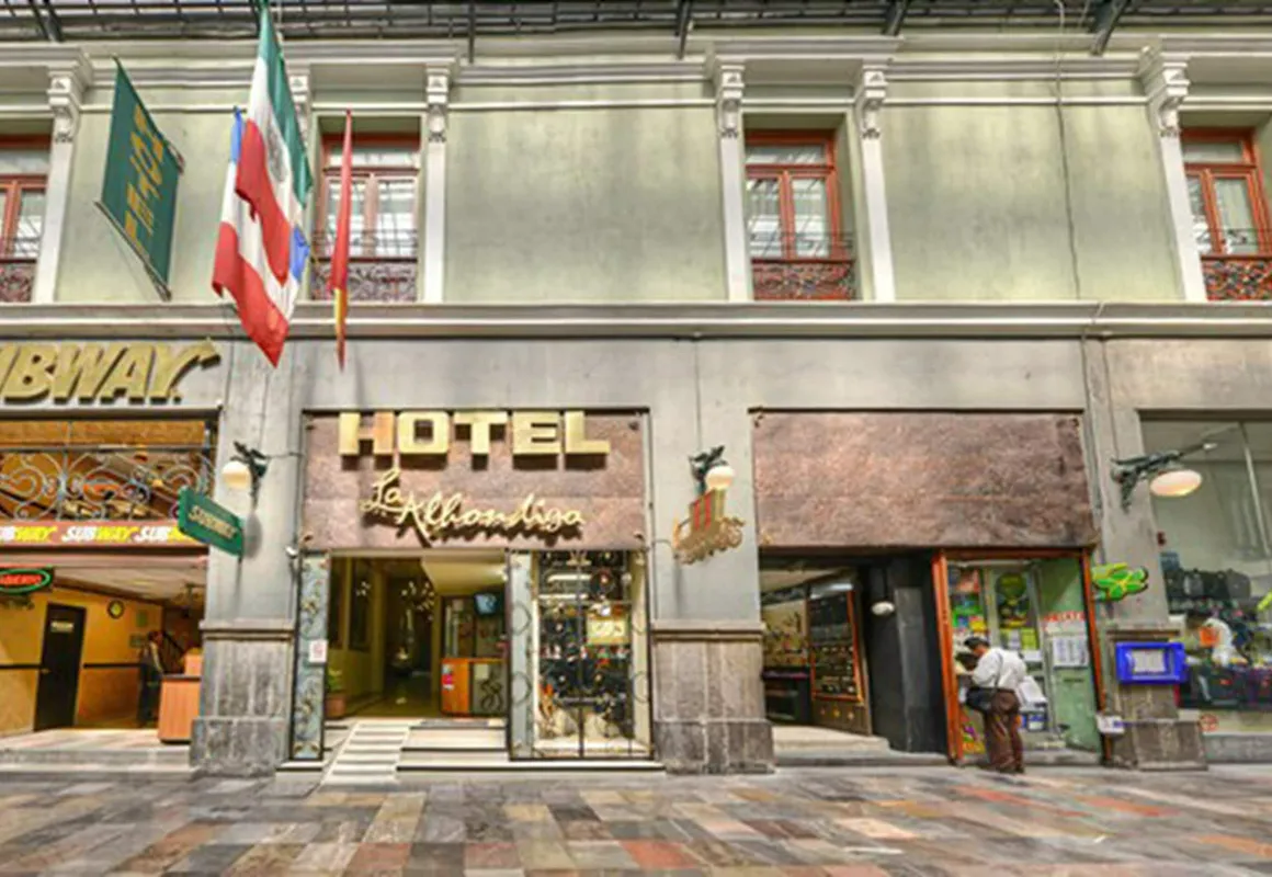 Hotel La Alhondiga hotel hero