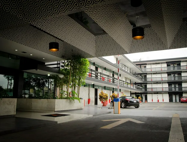 Hotel Portonovo Plaza Expo hotel detail image 2