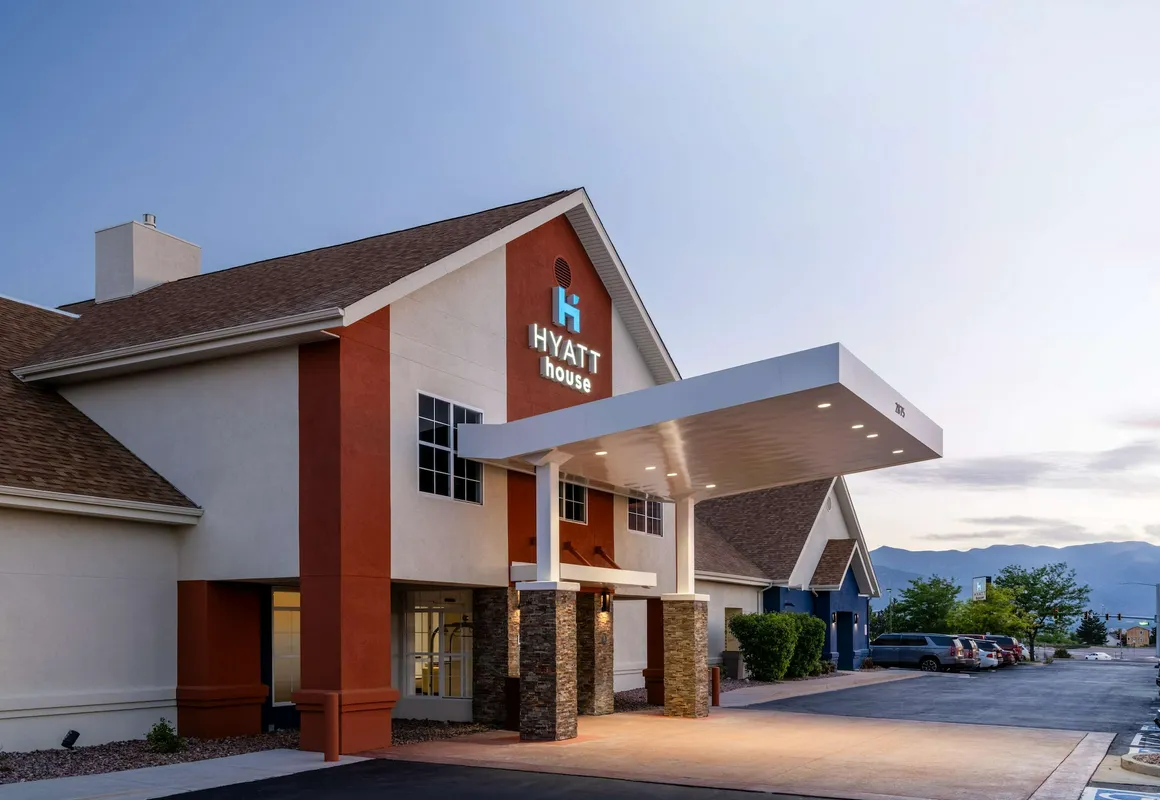 Hyatt House Colorado Springs Airport hotel hero