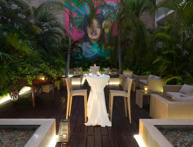 The Palm at Playa hotel detail image 4