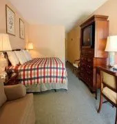 Howard Johnson Plaza by Wyndham Yakima hotel detail image 3