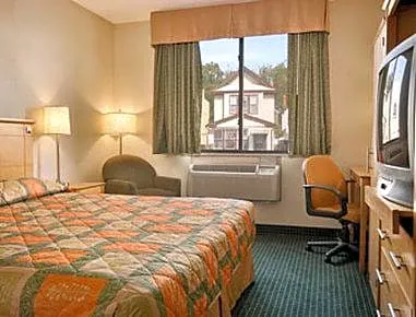 Knights Inn JFK Airport NYC hotel detail image 3