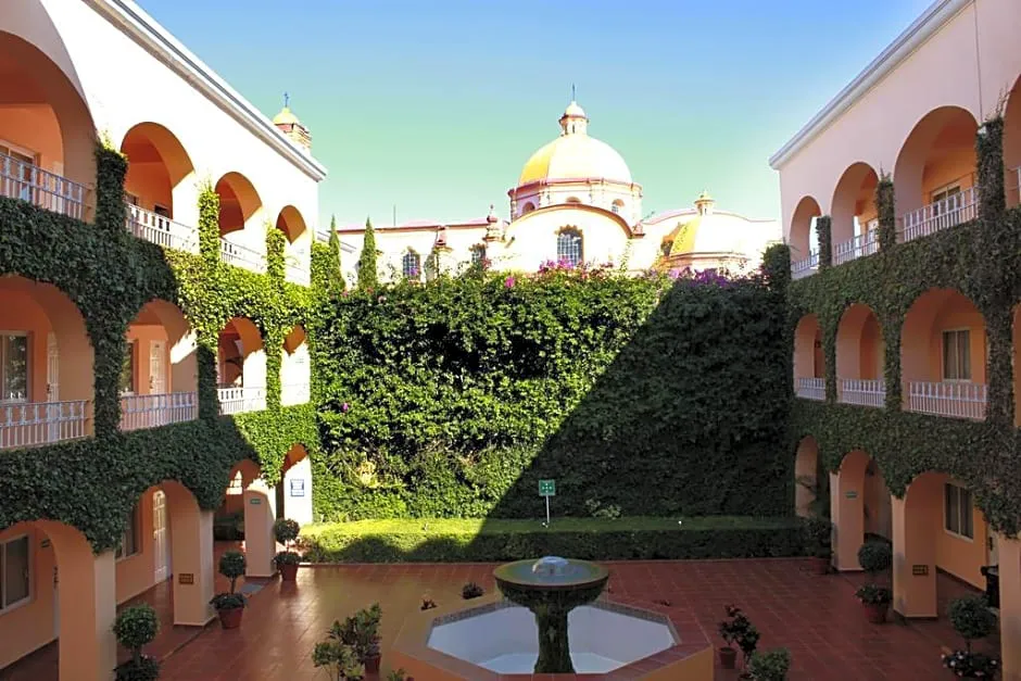 Hotel Misión Orizaba hotel hero