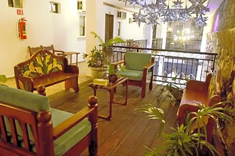 Maria Candelaria hotel detail image 3