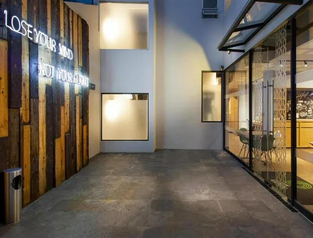 Hotel MX aeropuerto CDMX, Trademark Collection by Wyndham hotel detail image 4