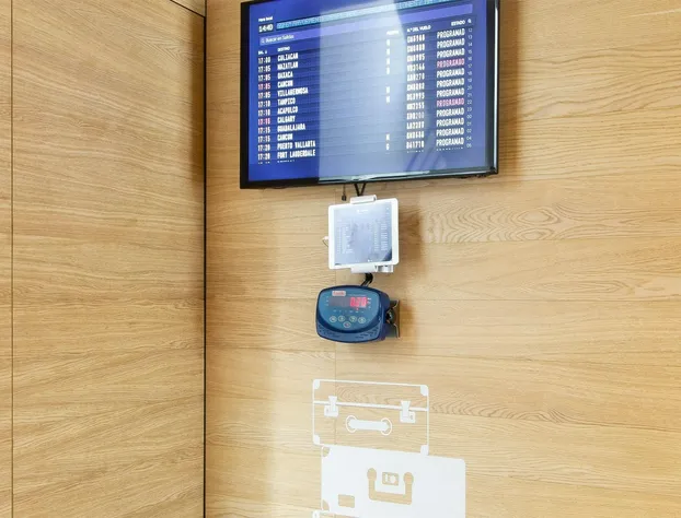 Hotel MX aeropuerto CDMX, Trademark Collection by Wyndham hotel detail image 3