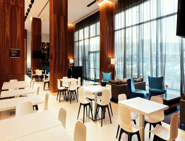 Fiesta Inn Express Cancún Cumbres hotel detail image 4