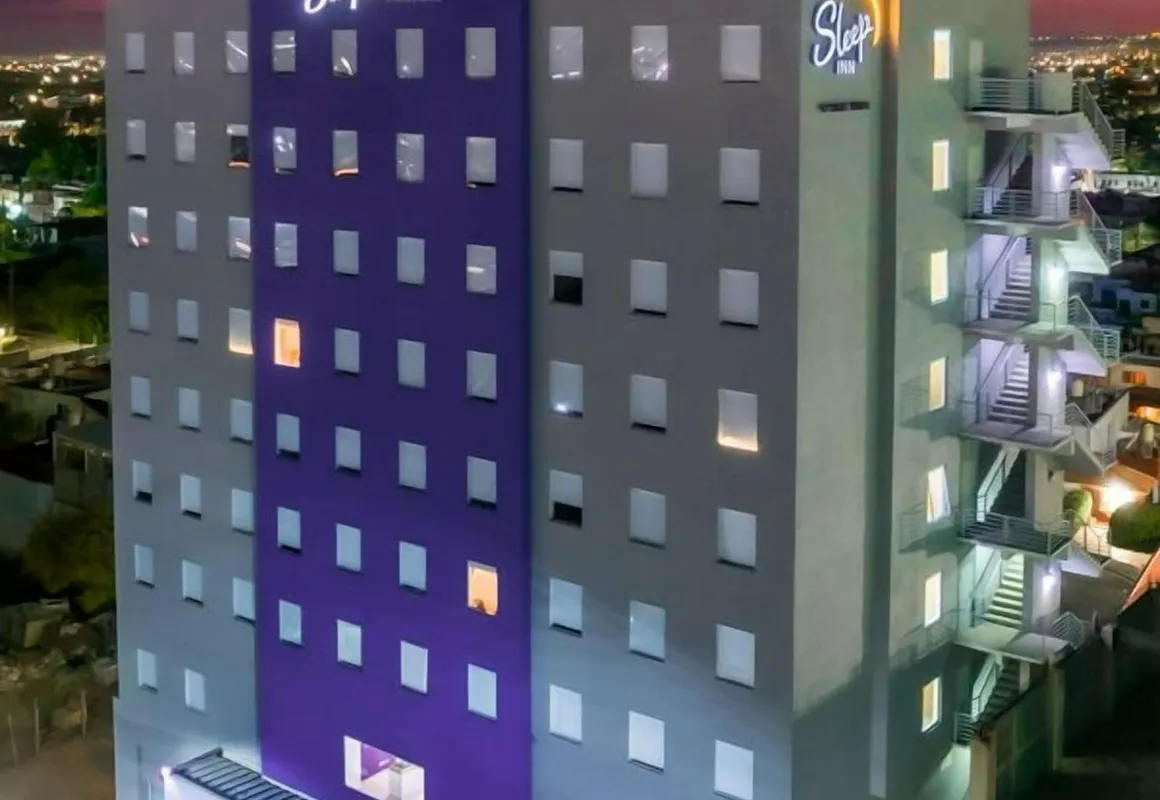 Sleep Inn Leon Antares hotel hero