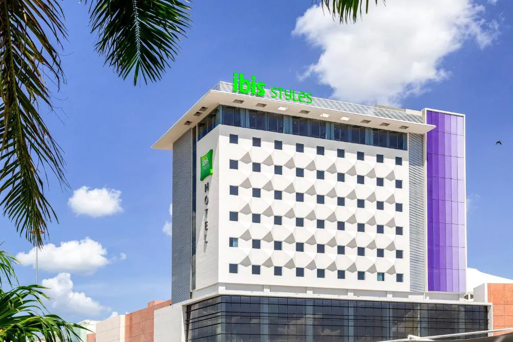 ibis Styles Merida Galerias hotel hero