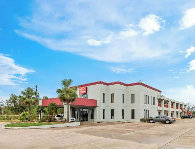 Econo Lodge Inn & Suites Channelview - Houston East hotel detail image 2