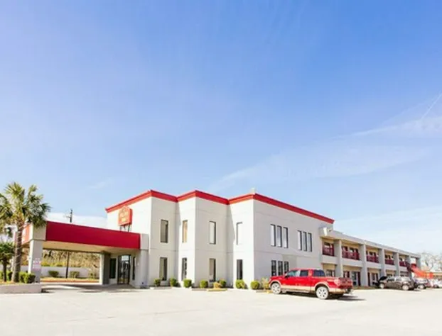 Econo Lodge Inn & Suites hotel detail image 2