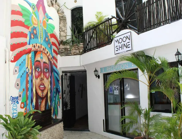 Moonshine Hotel hotel detail image 2