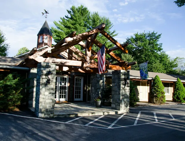 The Village Inn hotel detail image 3