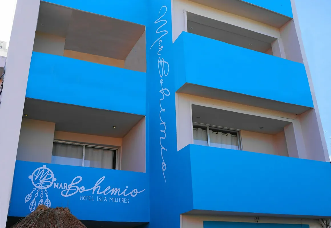 Mar Bohemio hotel hero