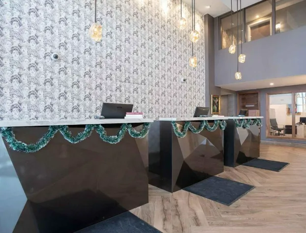 Sandman Signature Ottawa Airport Hotel hotel detail image 1