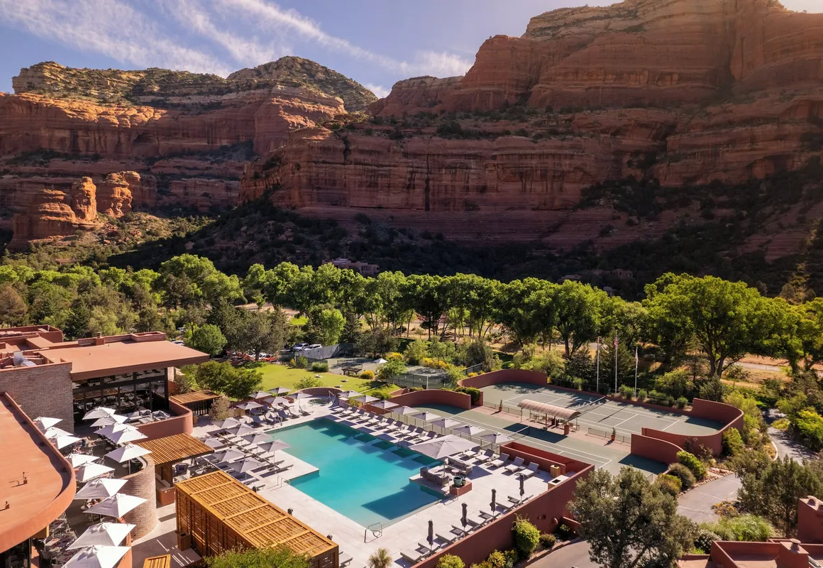 Enchantment hotel hero