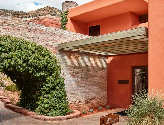 Enchantment hotel detail image 4