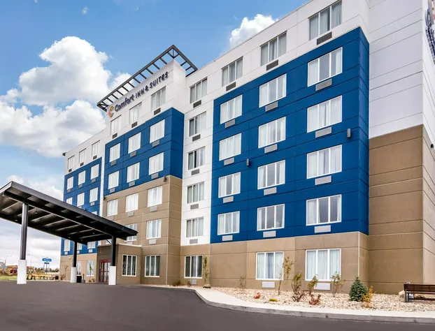 Comfort Inn & Suites hotel detail image 2