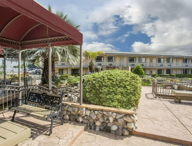 Knights Inn Pico Rivera hotel detail image 1