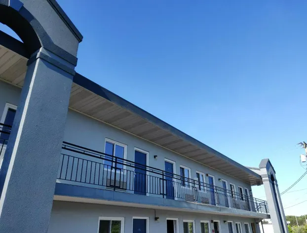 Cedar Cove hotel detail image 3