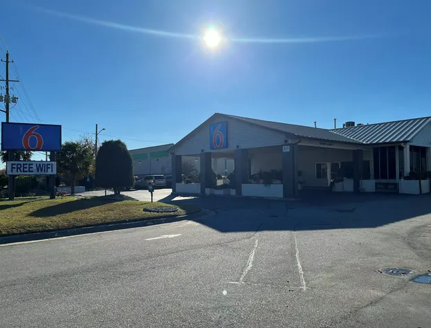 Motel 6 Greenville, NC – ECU-Medical Center hotel detail image 1