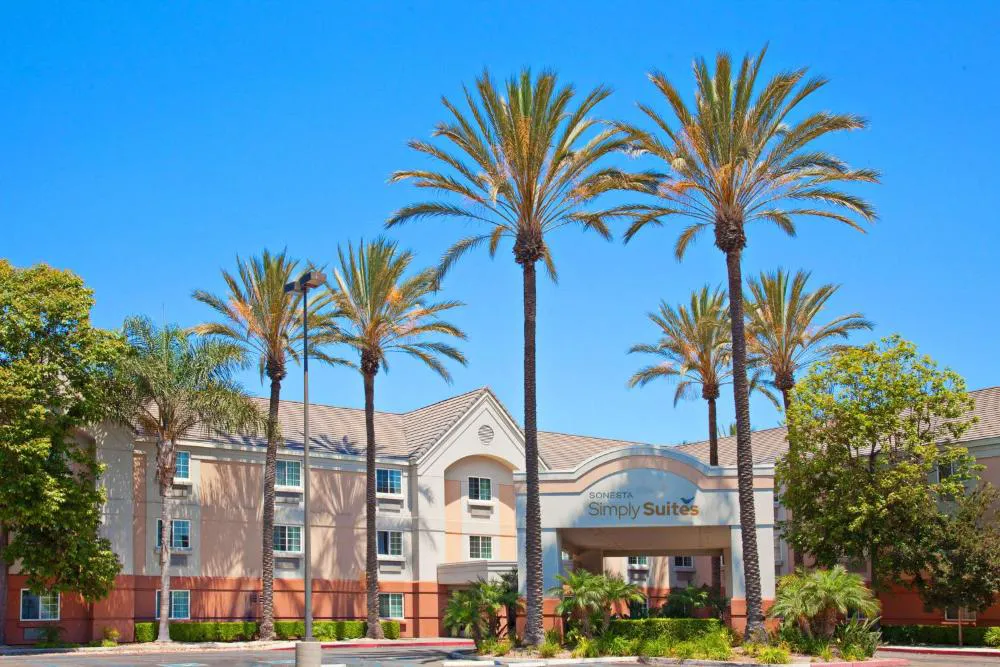 Sonesta Simply Suites Orange County Airport hotel hero