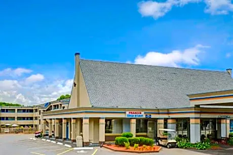 Charlotte Speedway Inn & Suites hotel detail image 3