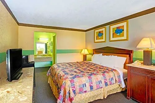 Charlotte Speedway Inn & Suites hotel detail image 4