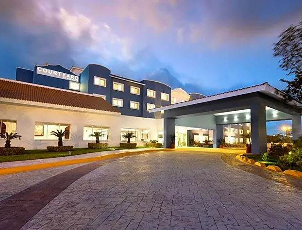 Courtyard By Marriott Cancun Airport hotel detail image 1