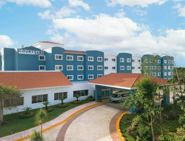 Courtyard By Marriott Cancun Airport hotel detail image 1