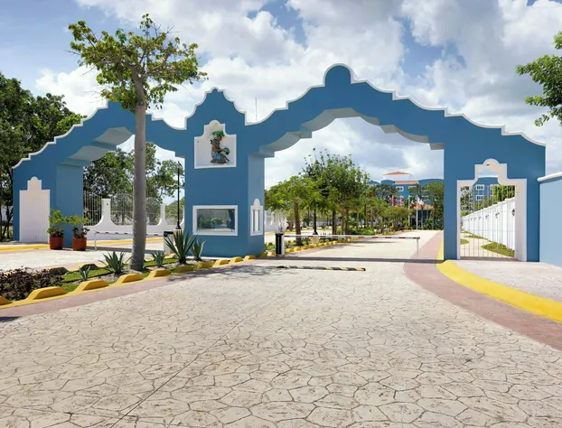 Courtyard By Marriott Cancun Airport hotel detail image 2