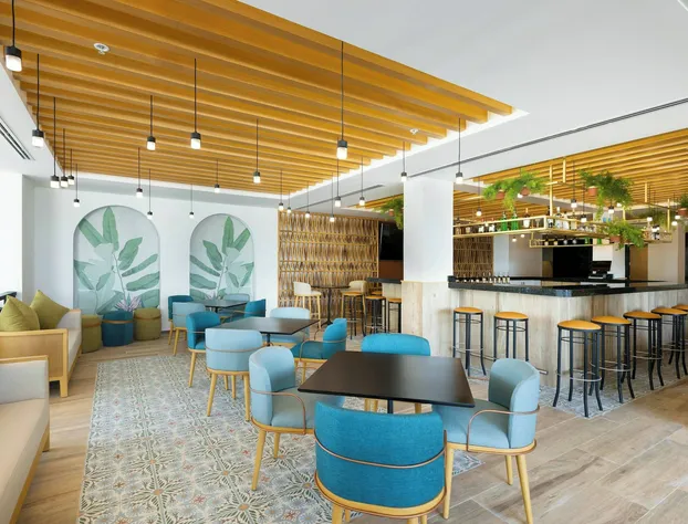 Courtyard By Marriott Cancun Airport hotel detail image 4