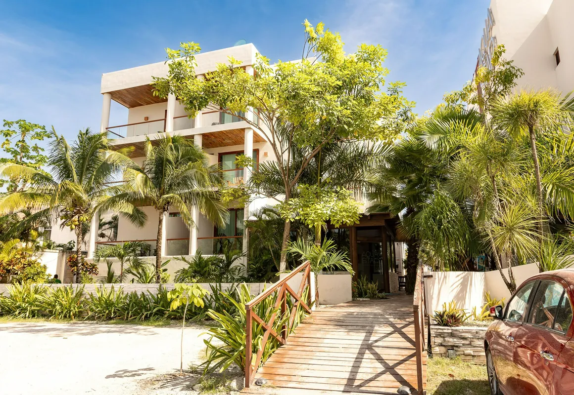 Aquastar Hotel & Apartments hotel hero