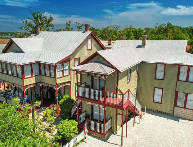 Victorian House Bed & Breakfast hotel detail image 3
