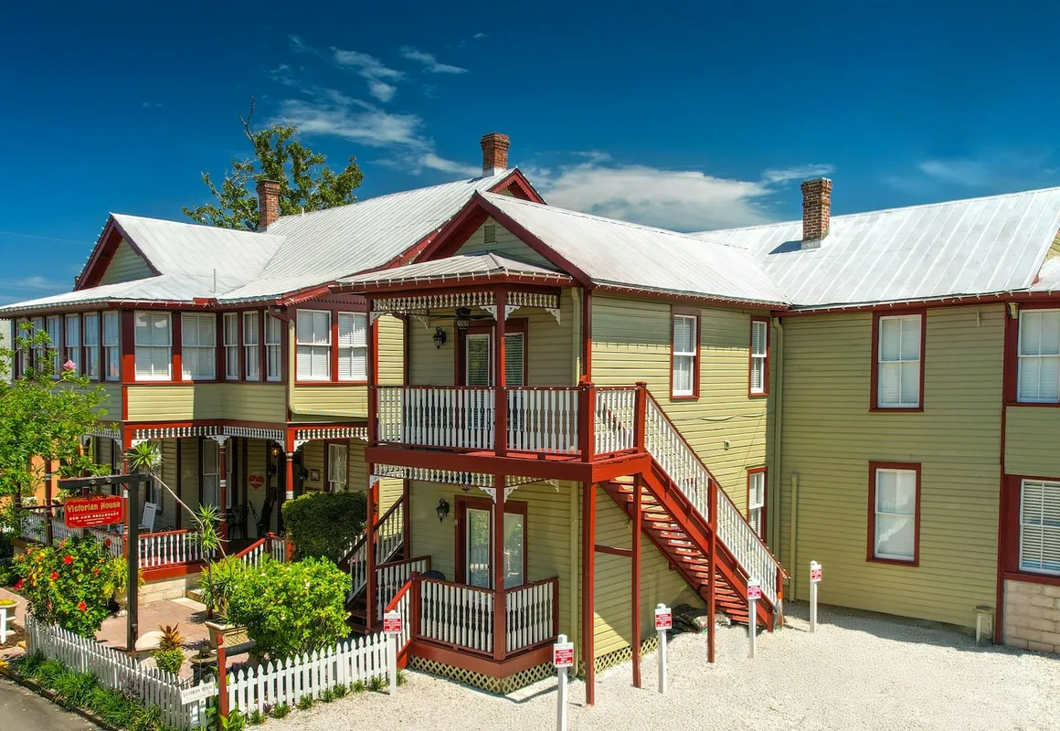 Victorian House Bed & Breakfast hotel hero