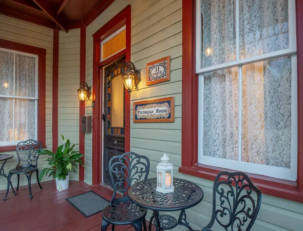 Victorian House Bed & Breakfast hotel detail image 1