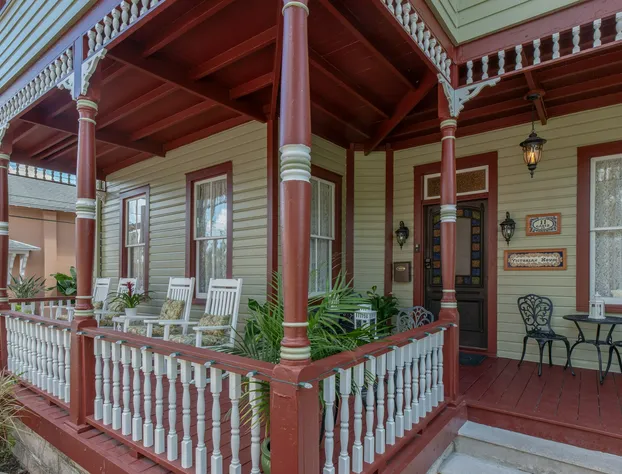 Victorian House Bed & Breakfast hotel detail image 2