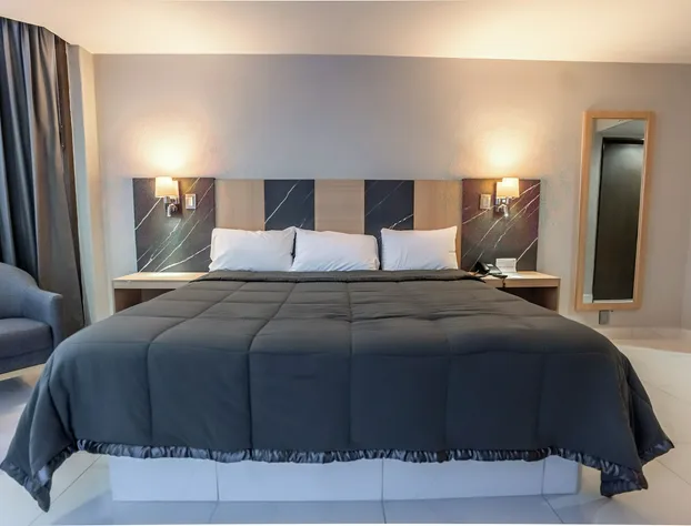 Hotel Real Plaza hotel detail image 3