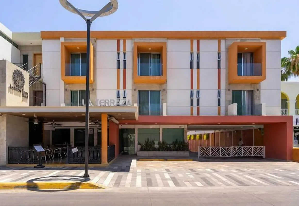 Azteca Inn hotel hero