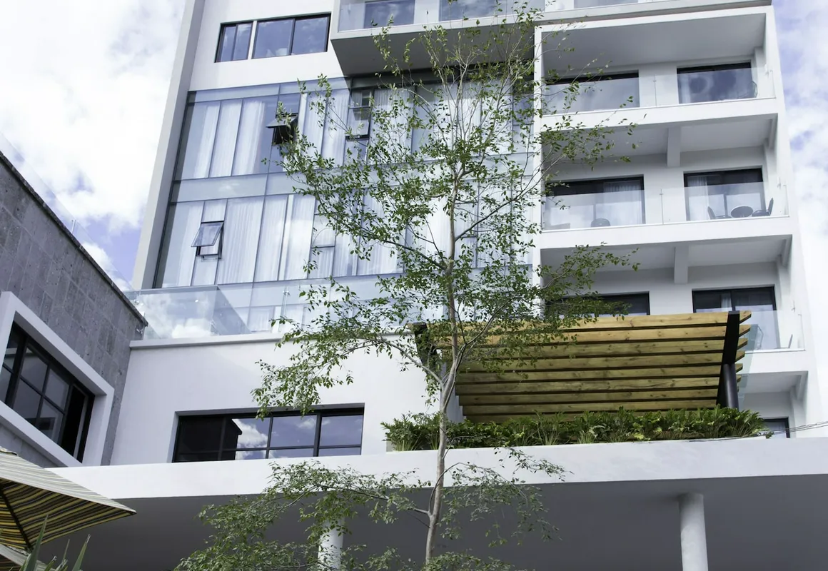 Hotel Love It CAS Consulate hotel hero