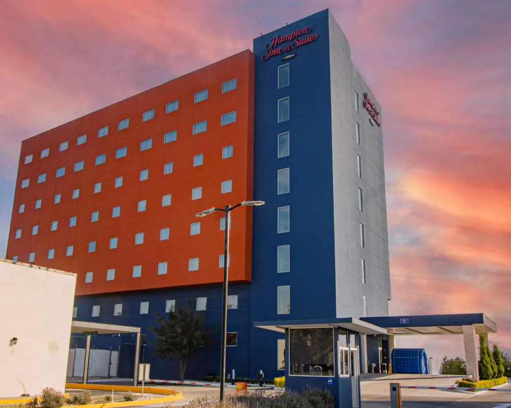 Hampton Inn & Suites by Hilton Salamanca Bajio hotel hero