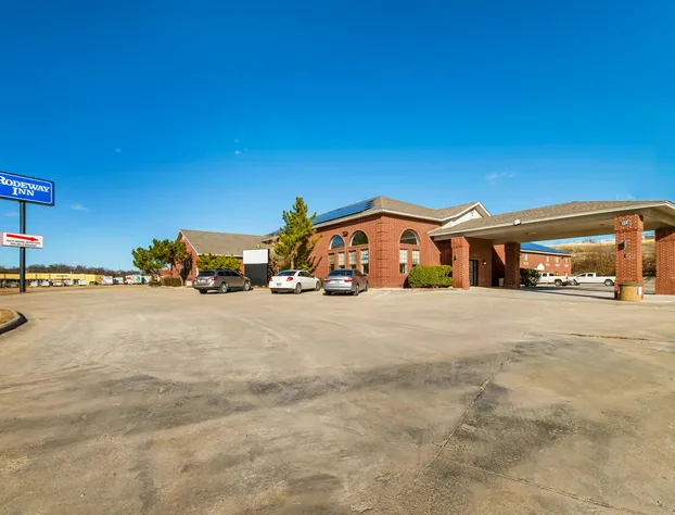 Rodeway Inn Decatur hotel detail image 4