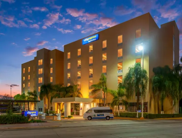 City Express by Marriott Leon hotel detail image 1