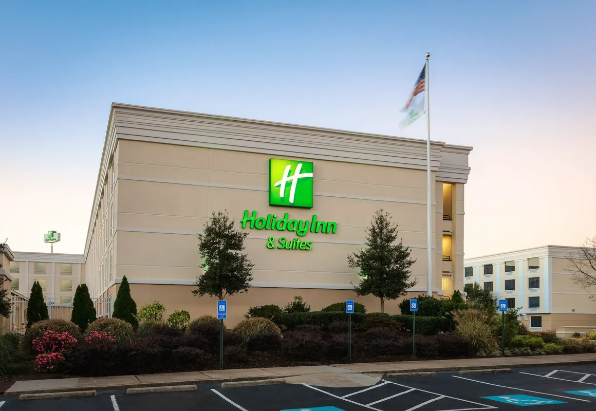Holiday Inn Hotel & Suites Atlanta Airport-North by IHG hotel hero