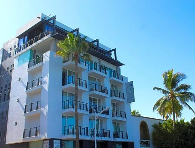 Seven Crown La Paz Malecon hotel detail image 2