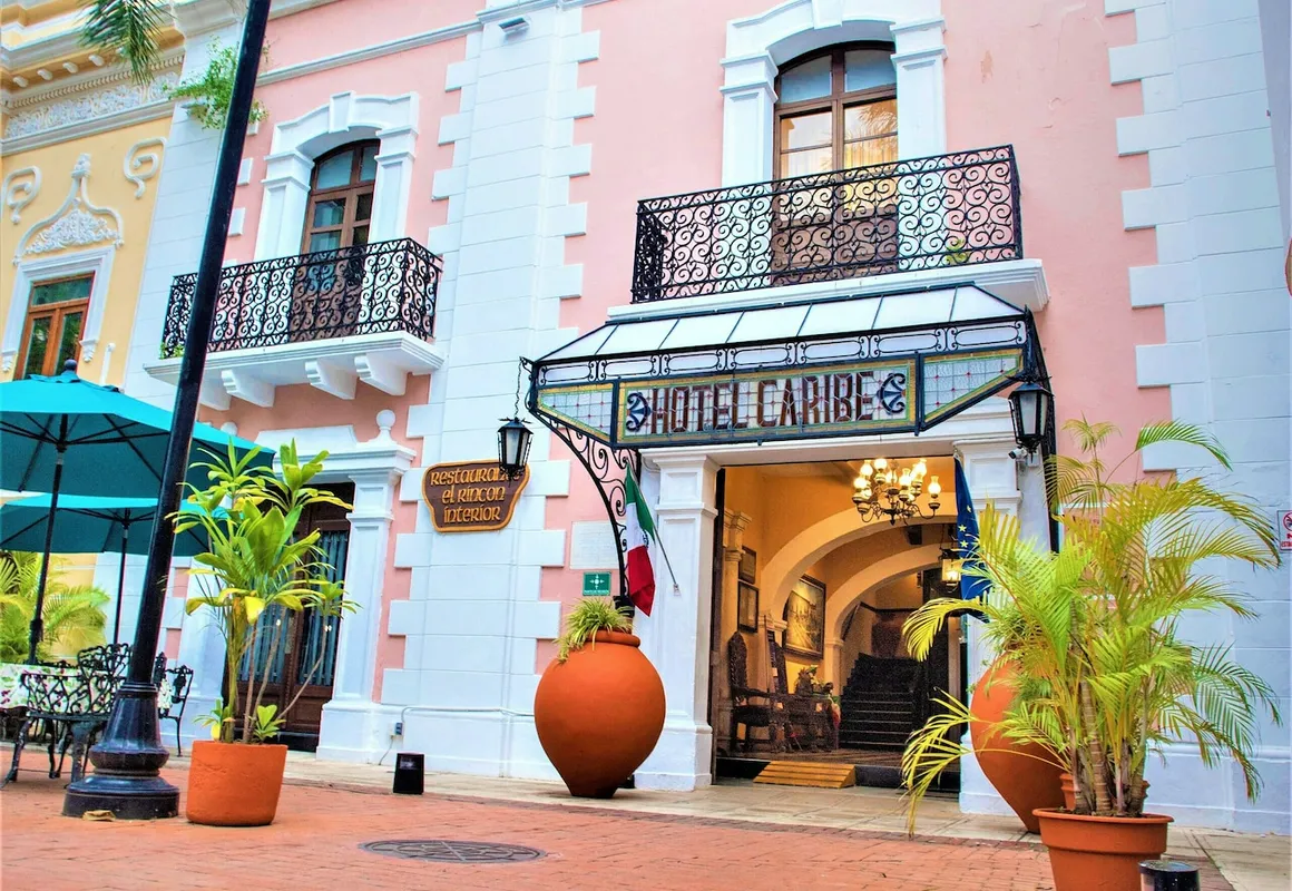 Hotel Caribe hotel hero