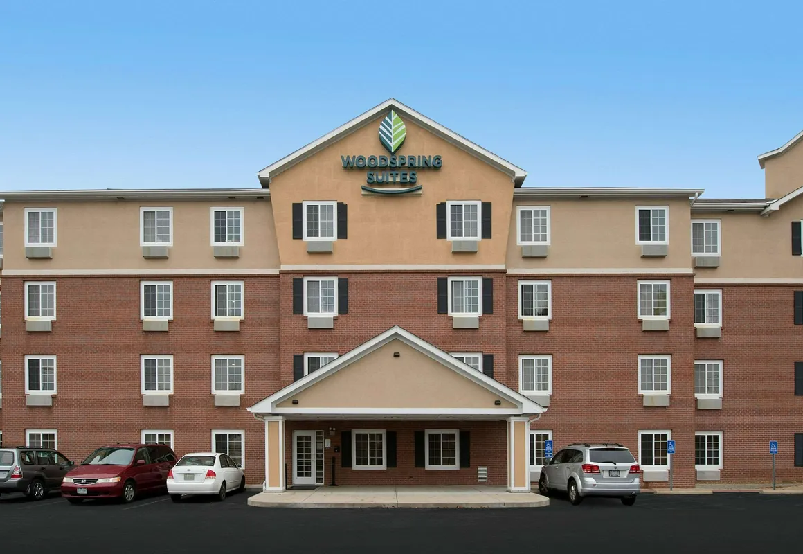 WoodSpring Suites St. Louis Arnold hotel hero