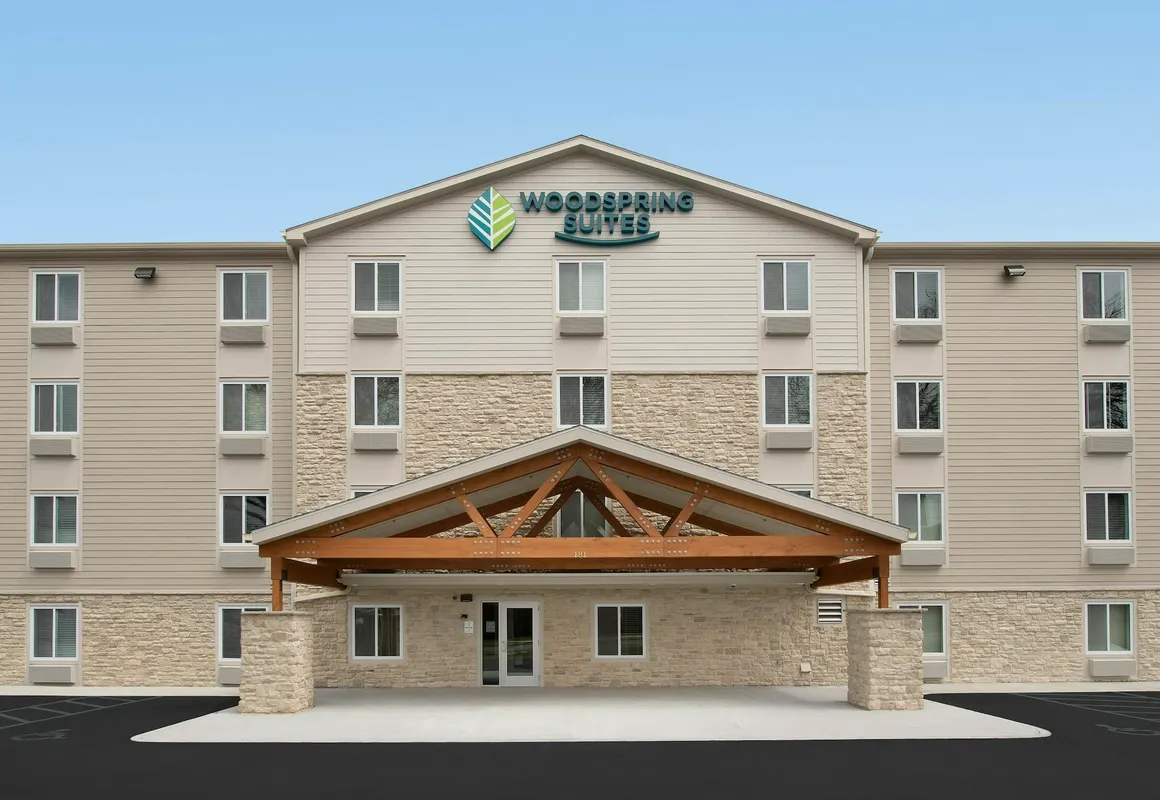 WoodSpring Suites Naples hotel hero